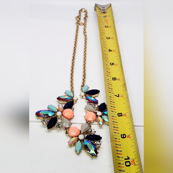 J Crew Rhinestone AB Chunky Colorful Faux Stone Bib Statement Gold Tone Necklace - Picture 4 of 6